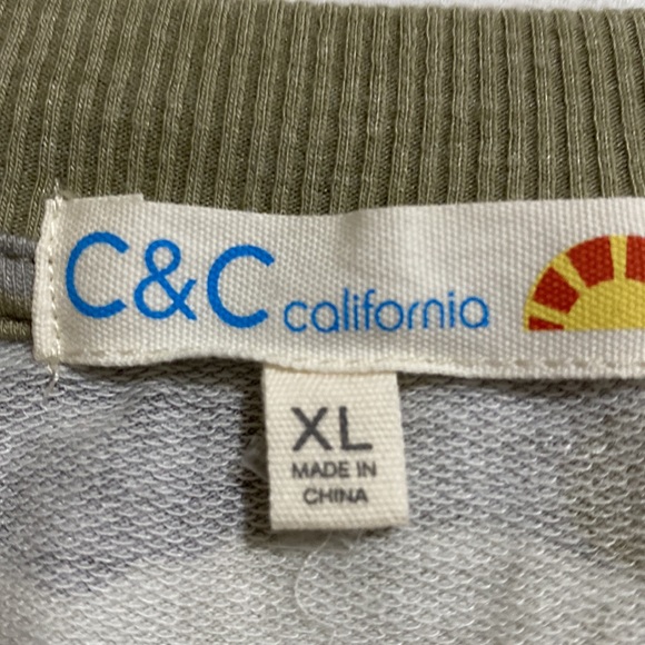 C&C California Women Camo Print Sweater Size XL - Picture 10 of 14